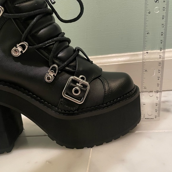 Killstar Stryker Boots - Picture 8 of 12